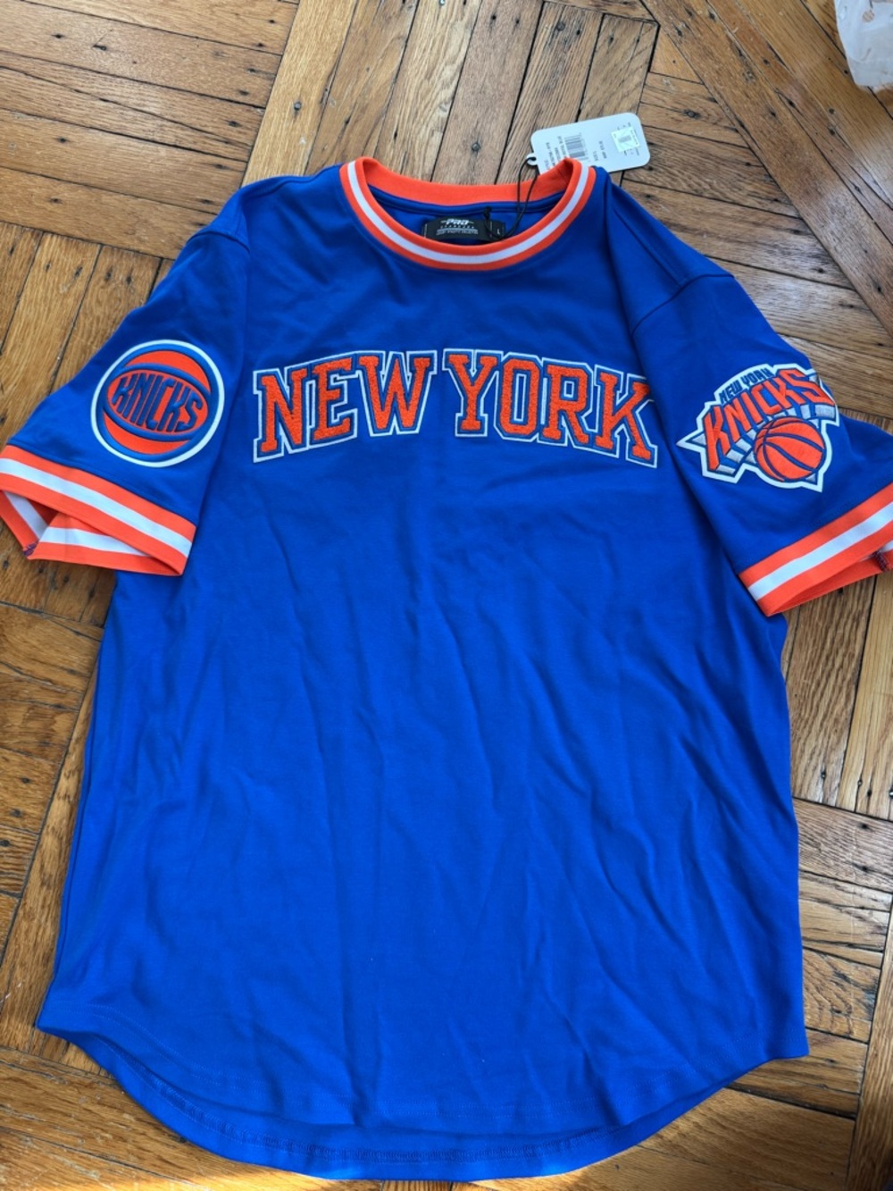 NBA NEW YORK KNICKS CLASSIC CHENILLE MEN'S TEE
